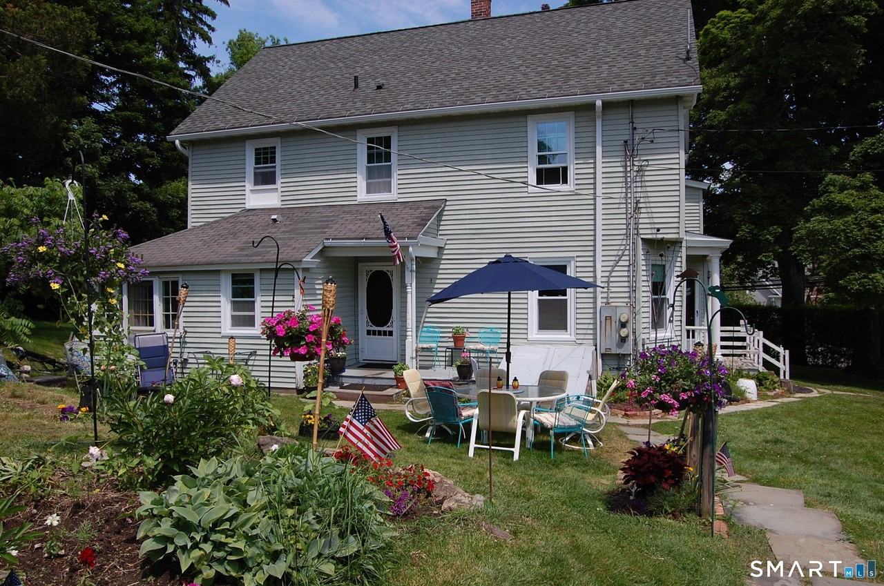 33 Barry Ave #1