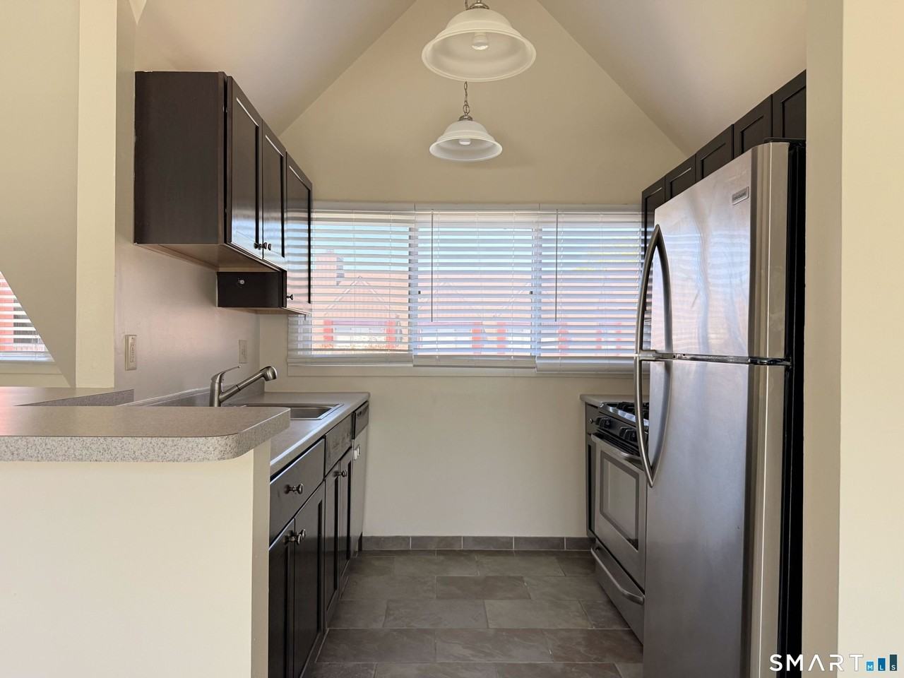 106 Montoya Dr #106 - Photo 6 of 13
