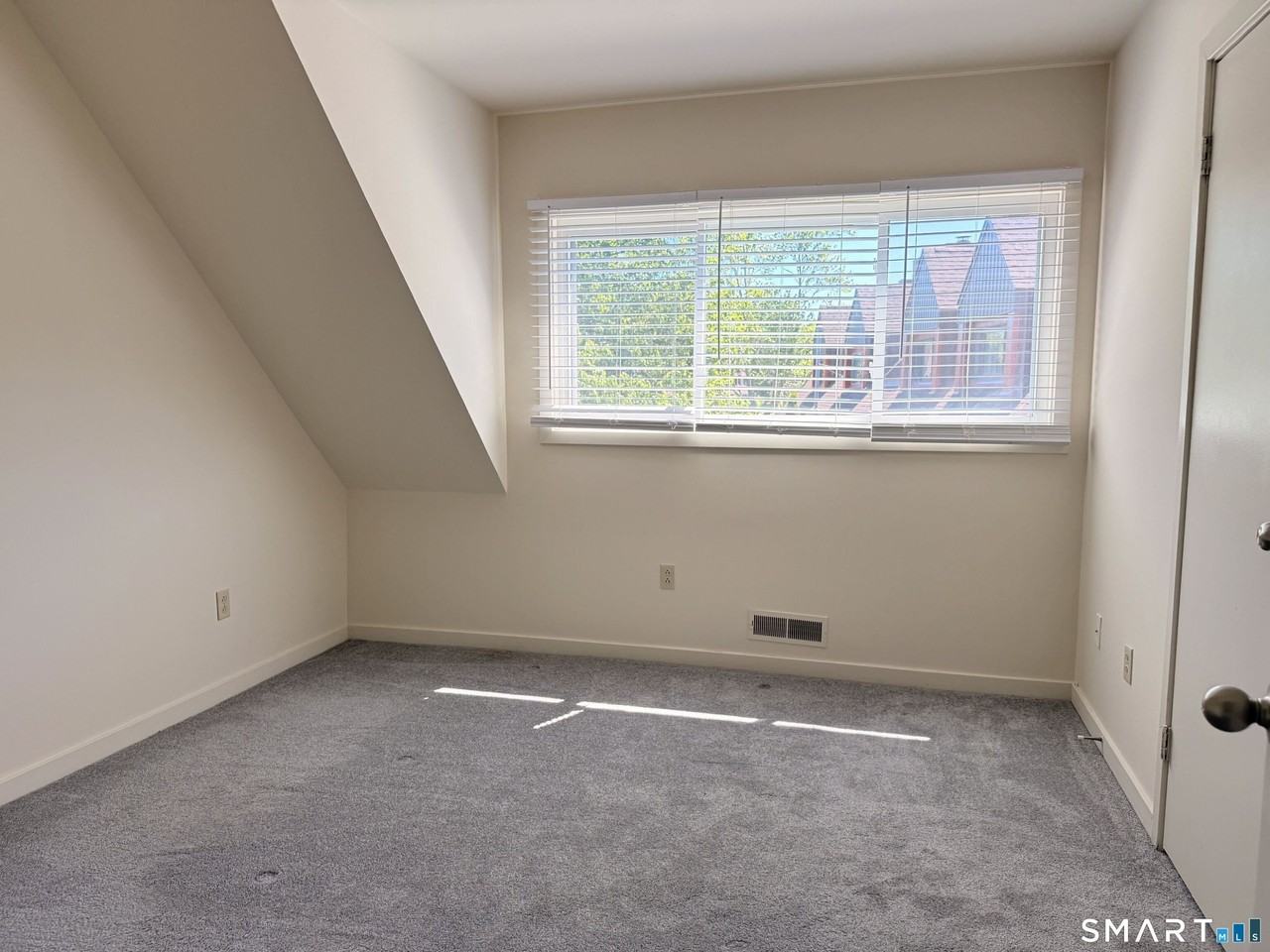 106 Montoya Dr #106 - Photo 7 of 13