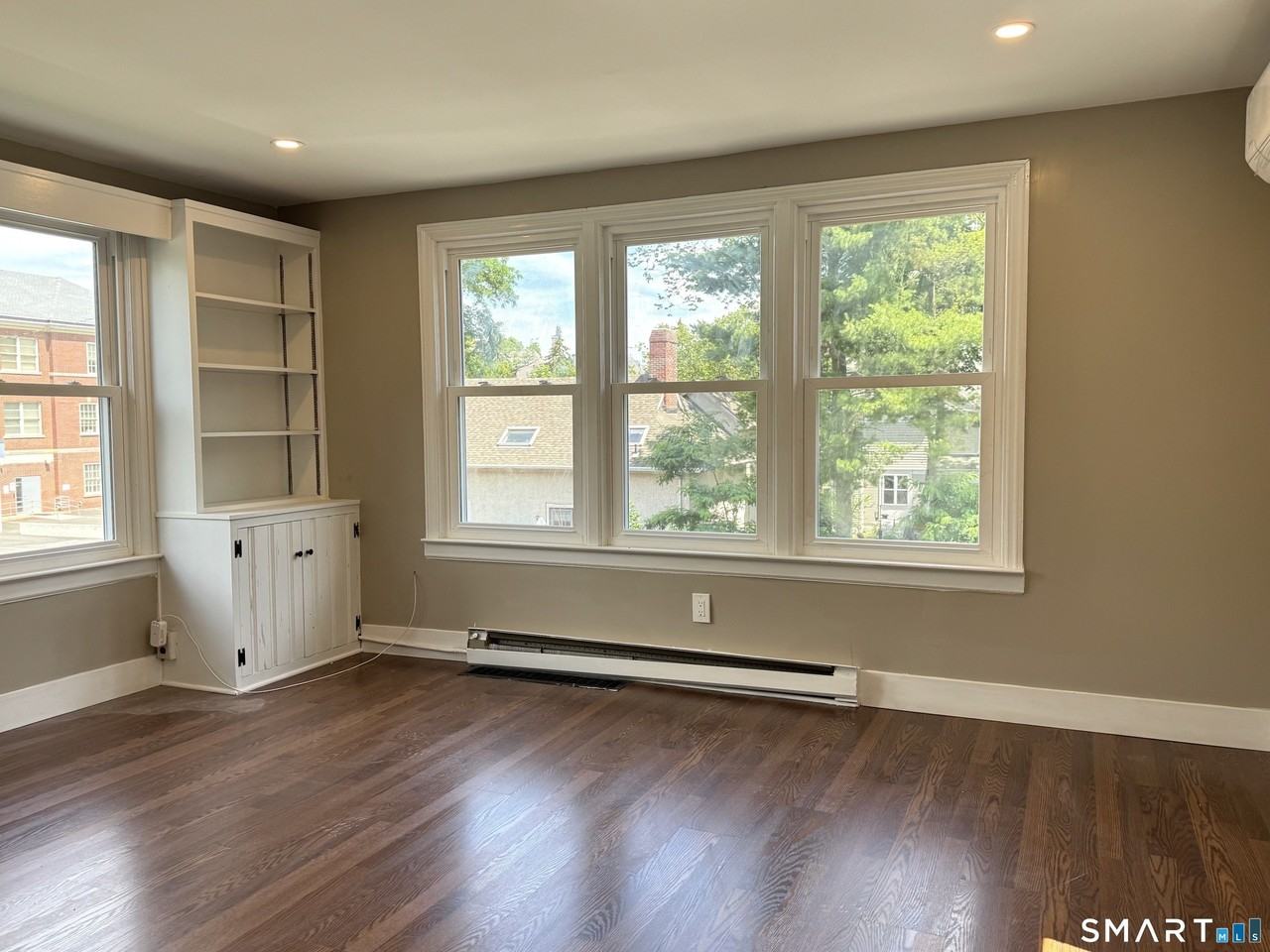 251 Edwards St #2 - Photo 6 of 18
