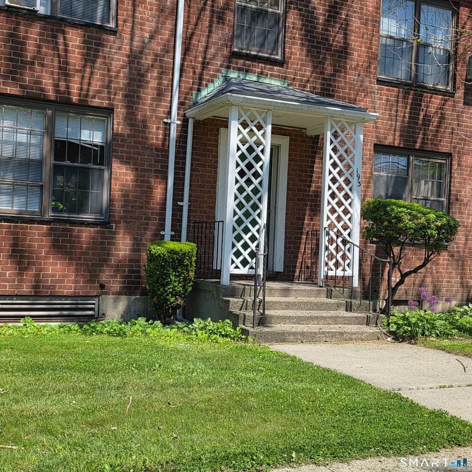 193 Virginia Ave #A - Photo 2 of 3