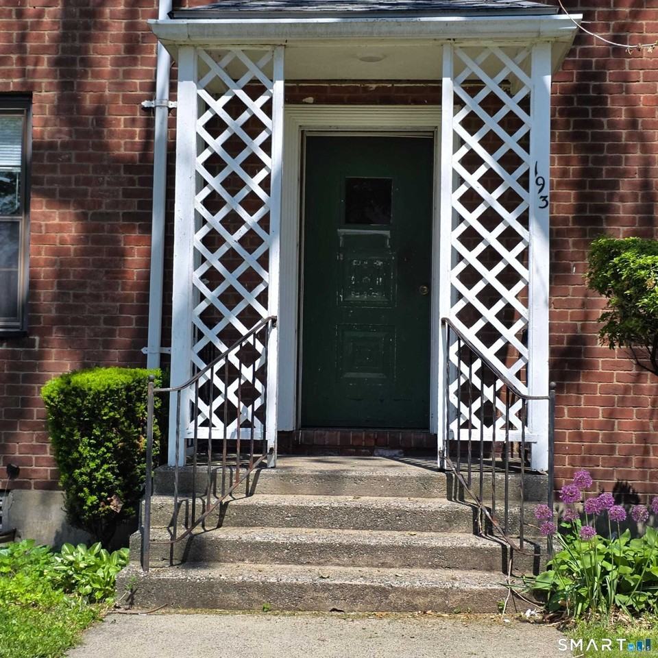 193 Virginia Ave #A - Photo 3 of 3