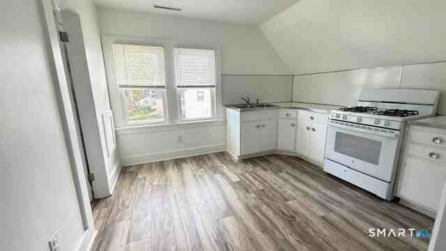 84 Alcove St #3 - Photo 7 of 20