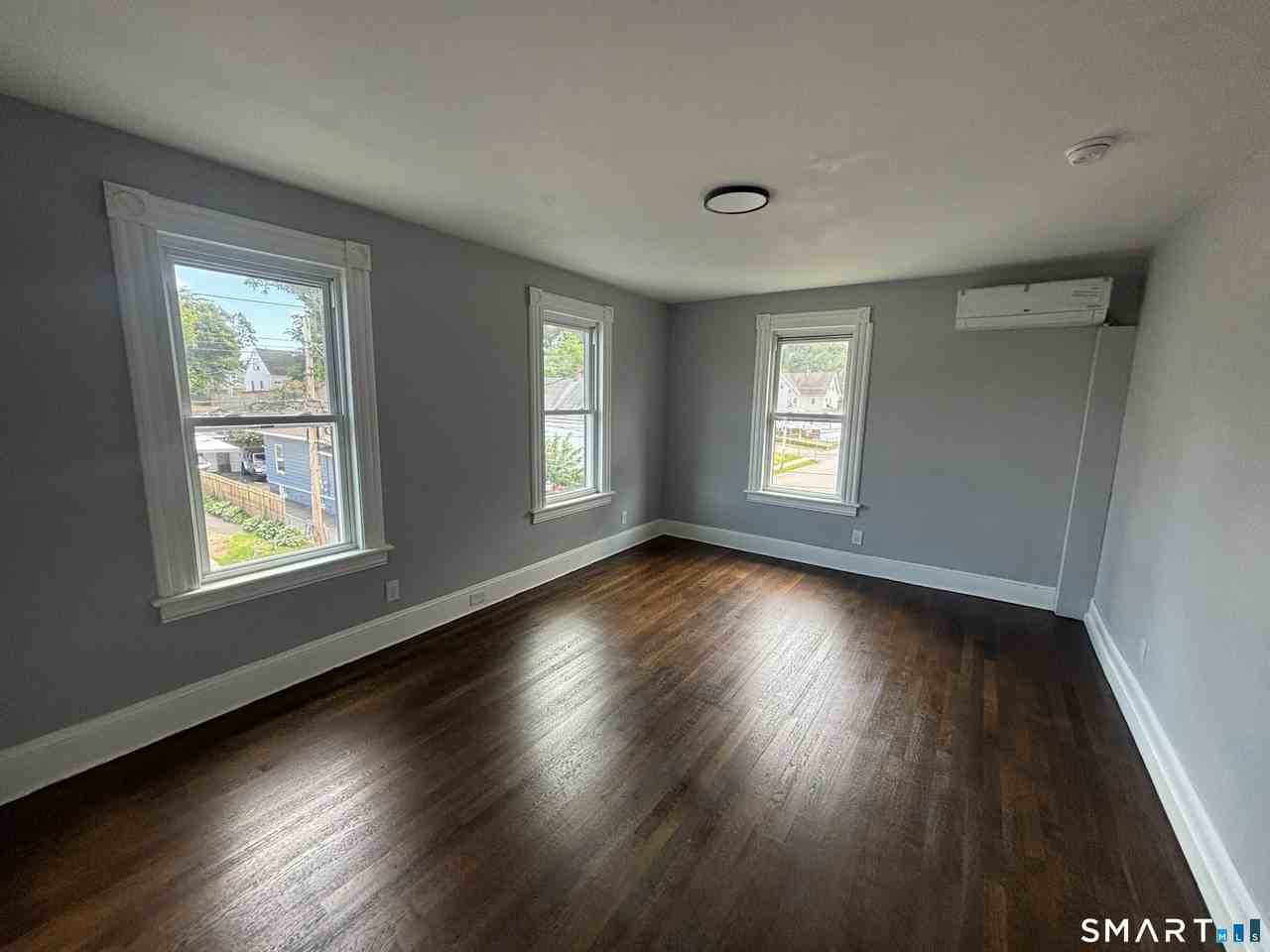 231 Goddard Ave #2ndFL - Photo 4 of 15
