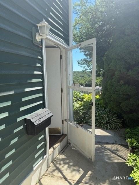 90 Clearview Ave - Photo 3 of 13
