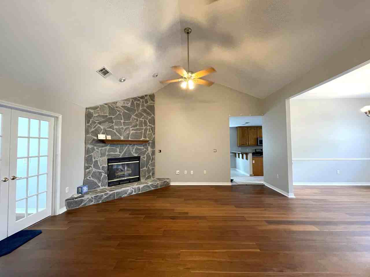 205 Wedgewood Ln - Photo 7 of 30