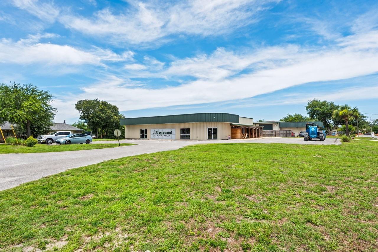 2401 Ruth Hentz Ave #100 - Photo 4 of 18