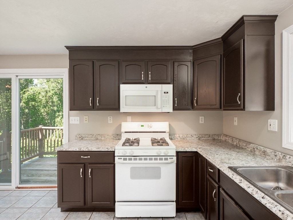 90A Loxwood St - Photo 6 of 41