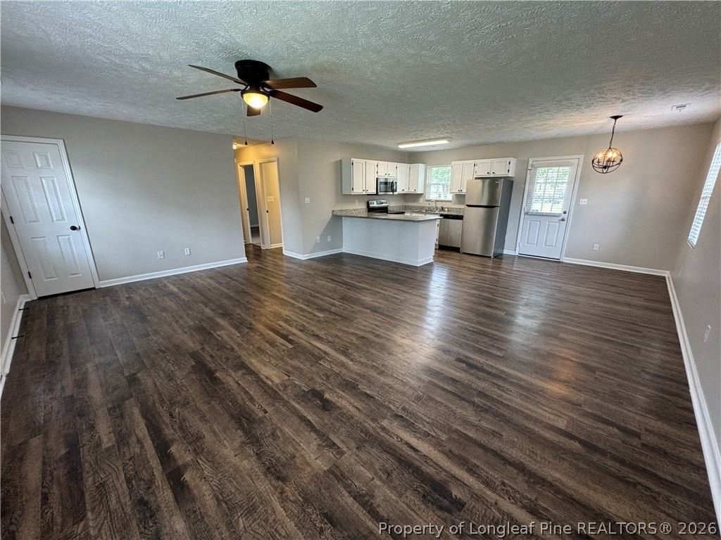 503 E 18th St - Photo 4 of 22