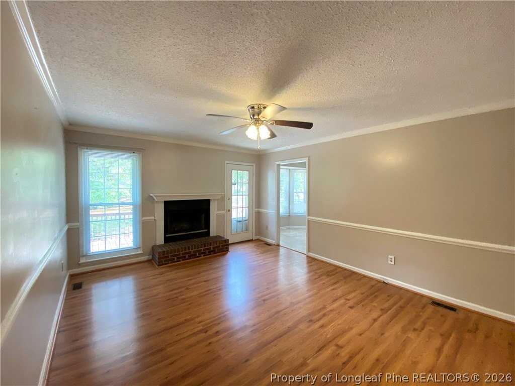 21 Pineridge Dr - Photo 6 of 24