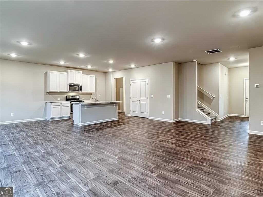 3041 Westgate Park Dr - Photo 7 of 15