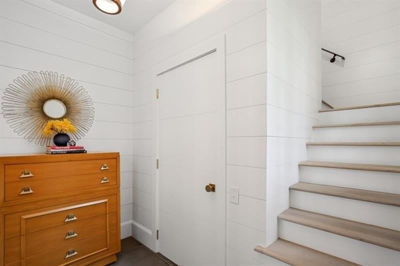 506A Argonne Dr Nw - Photo 3 of 22