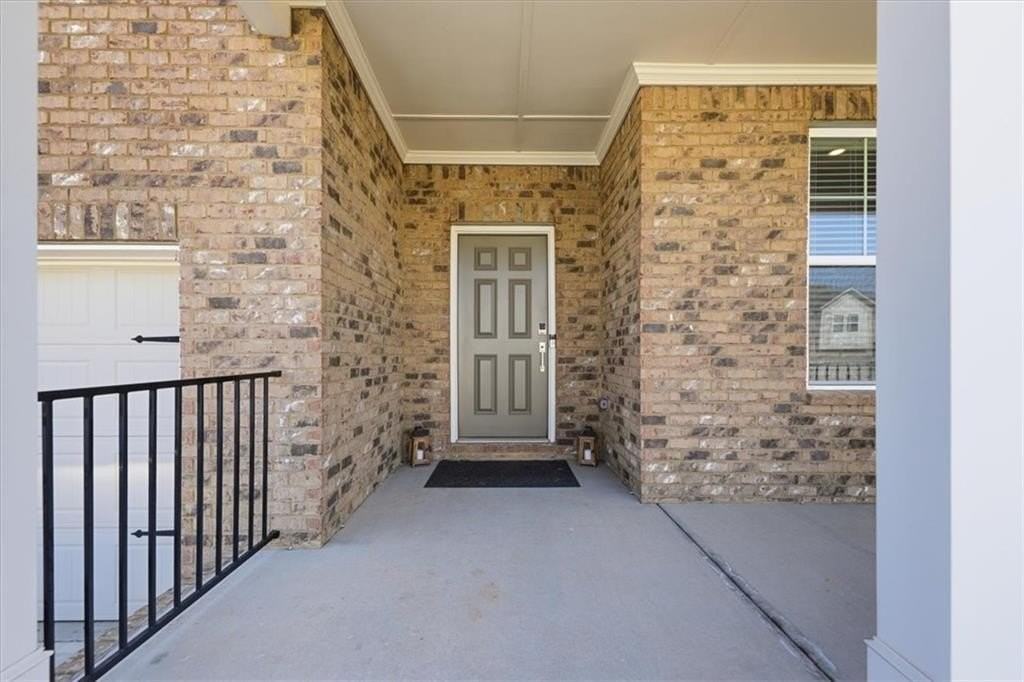 3939 Alderstone Dr - Photo 4 of 50