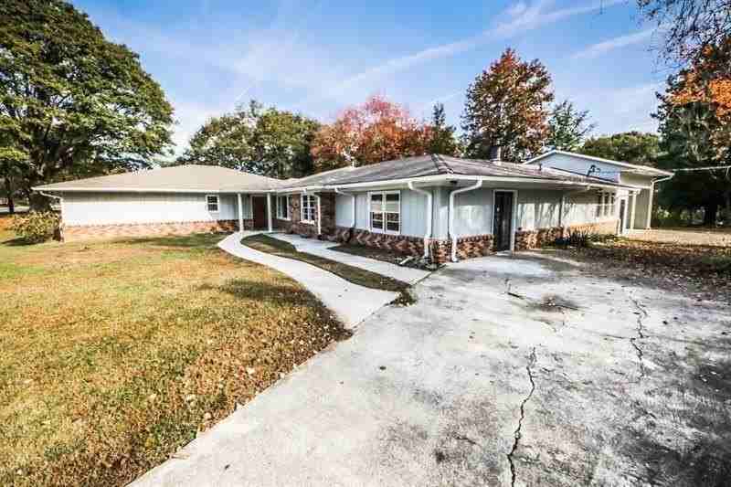 5075 Winters Chapel Rd - Photo 2 of 50