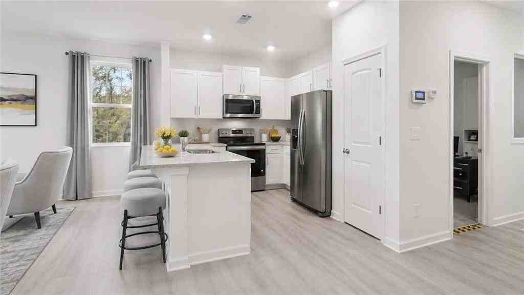 2019 Roseleigh Dr - Photo 4 of 15