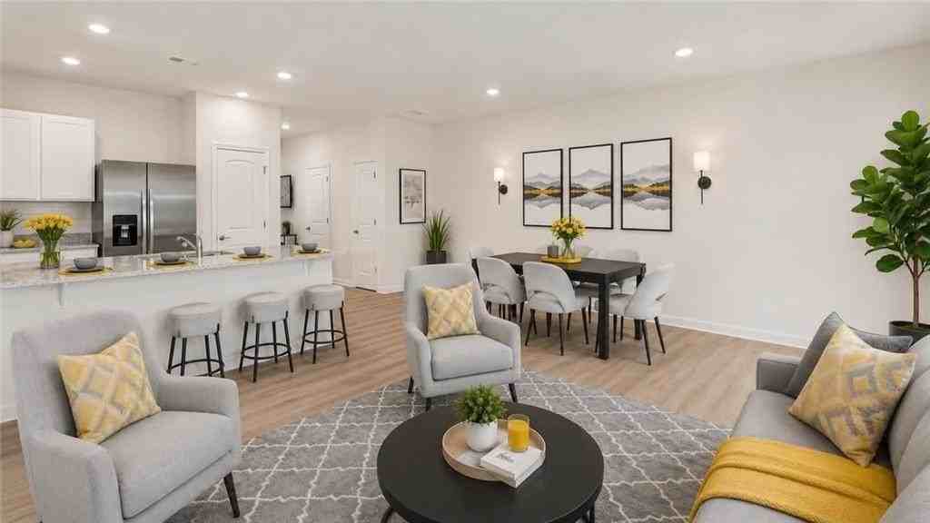 2019 Roseleigh Dr - Photo 4 of 15