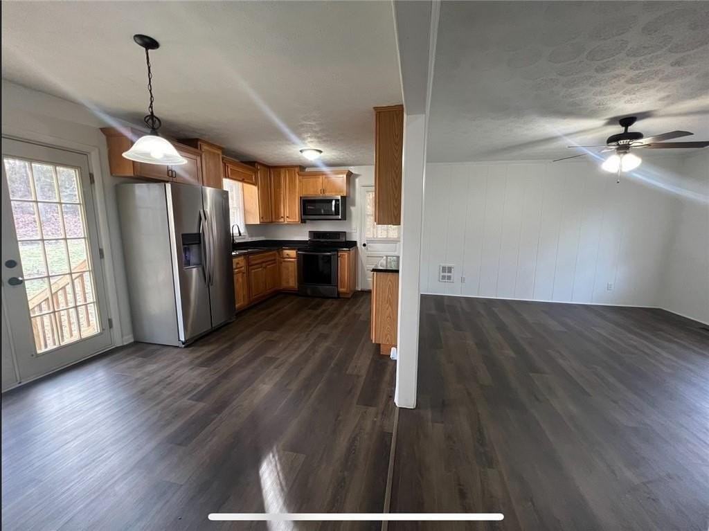3766 Renee Cir - Photo 2 of 10