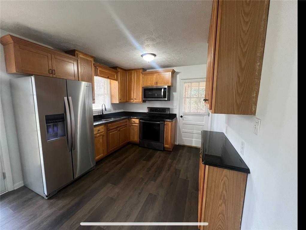3766 Renee Cir - Photo 4 of 10