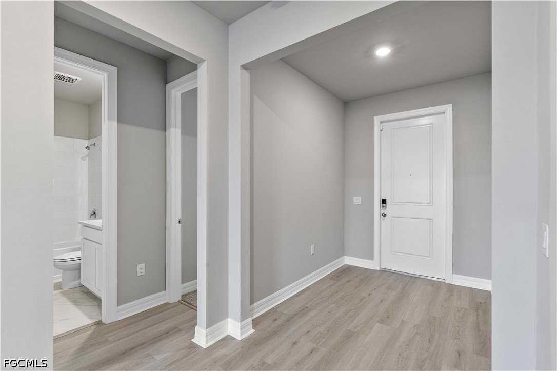16420 Seven Lakes Ave - Photo 6 of 48