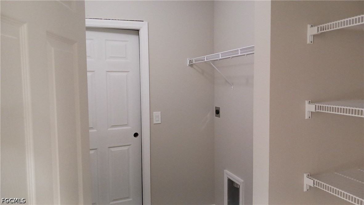 934 Marilyn Ave S - Photo 6 of 16