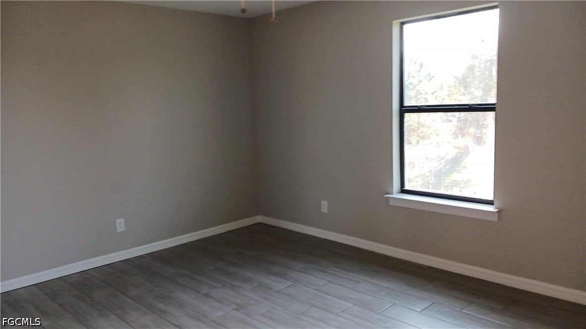 934 Marilyn Ave S - Photo 7 of 16