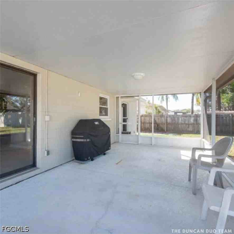 6818 Robinswood Ln - Photo 7 of 9