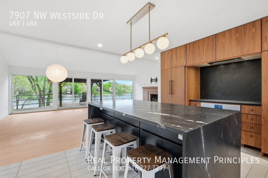 7907 Nw Westside Dr - Photo 2 of 17