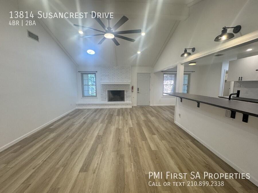 13814 Susancrest Dr - Photo 3 of 23