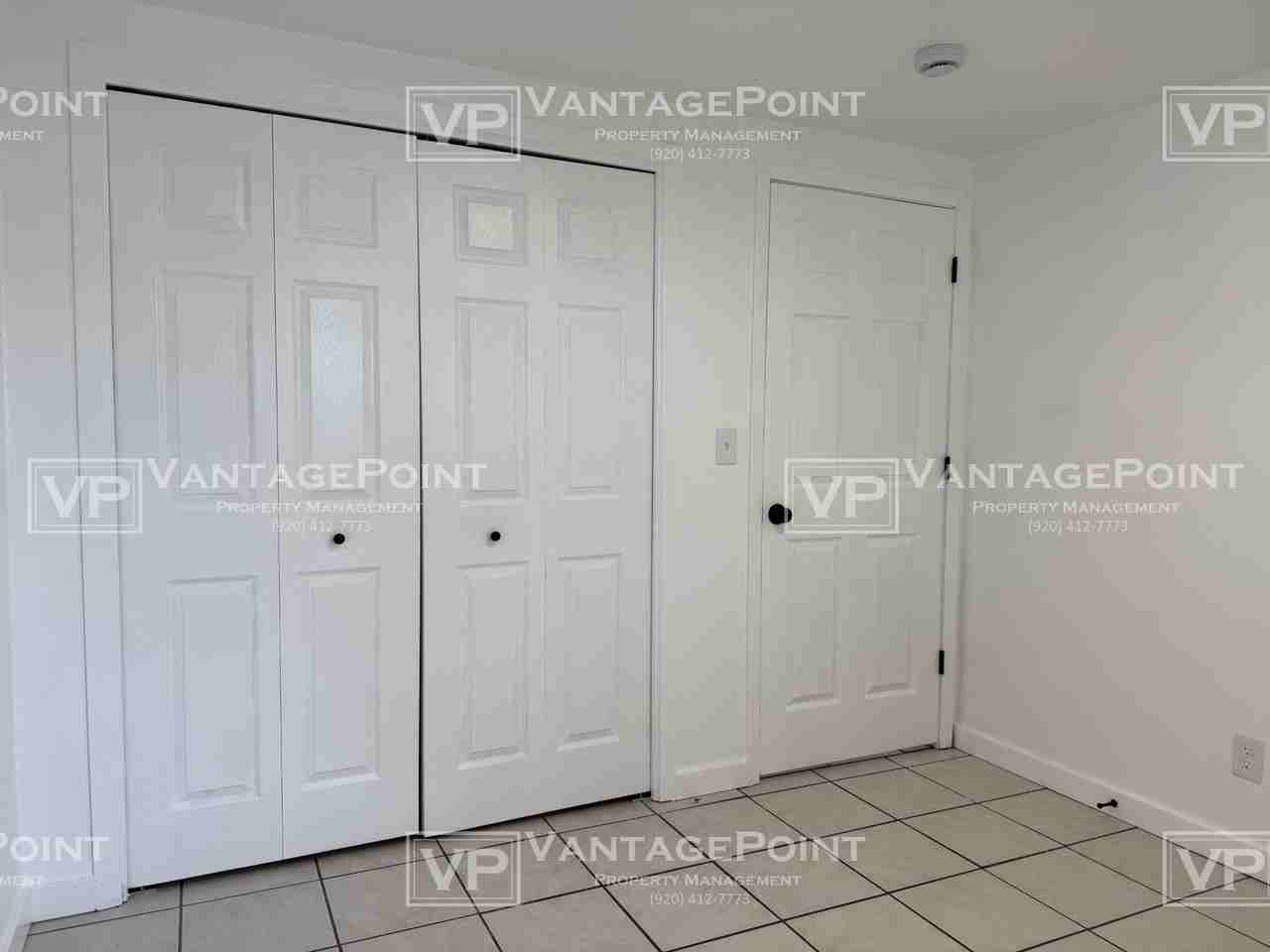 1920 Division St #4 - Photo 7 of 11