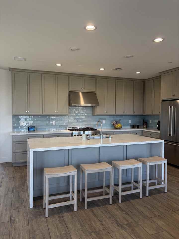 114 8th St #1 - Photo 3 of 20