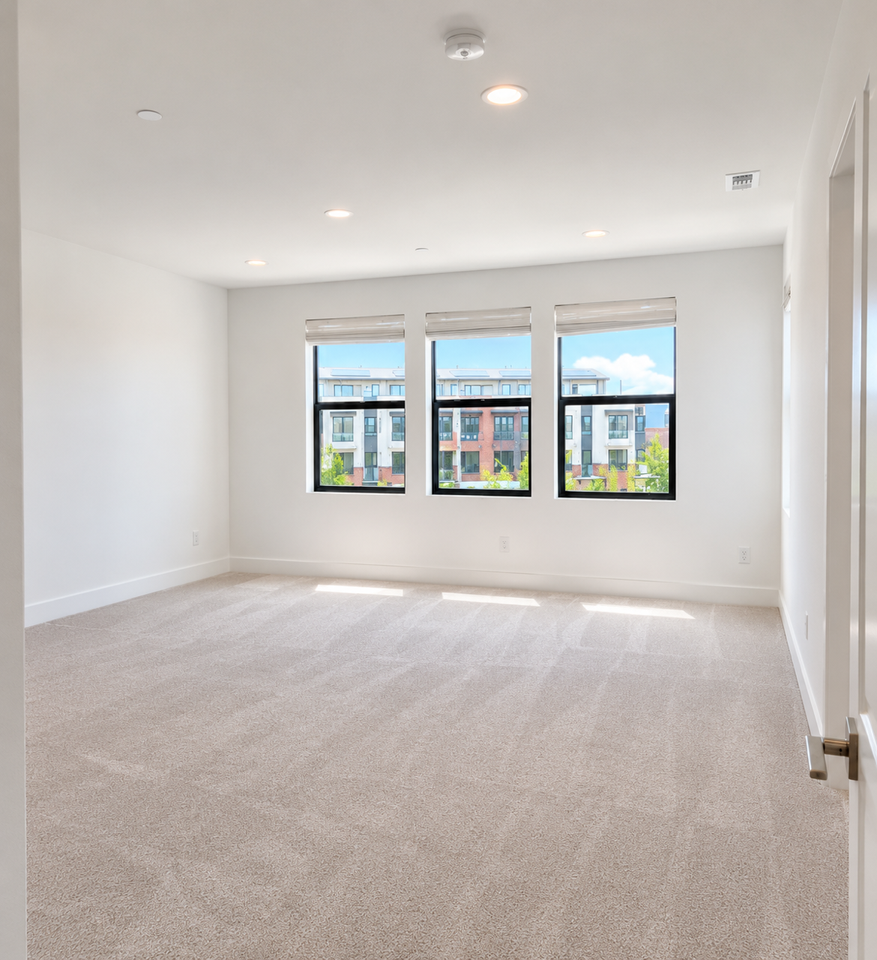 114 8th St #1 - Photo 6 of 20