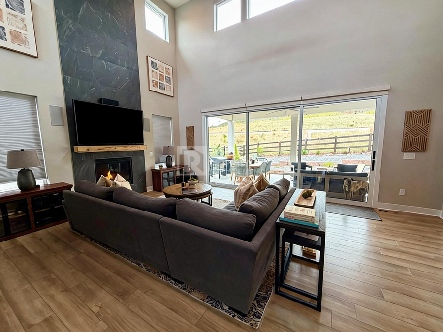 978 Brotherton Pt - Photo 3 of 24