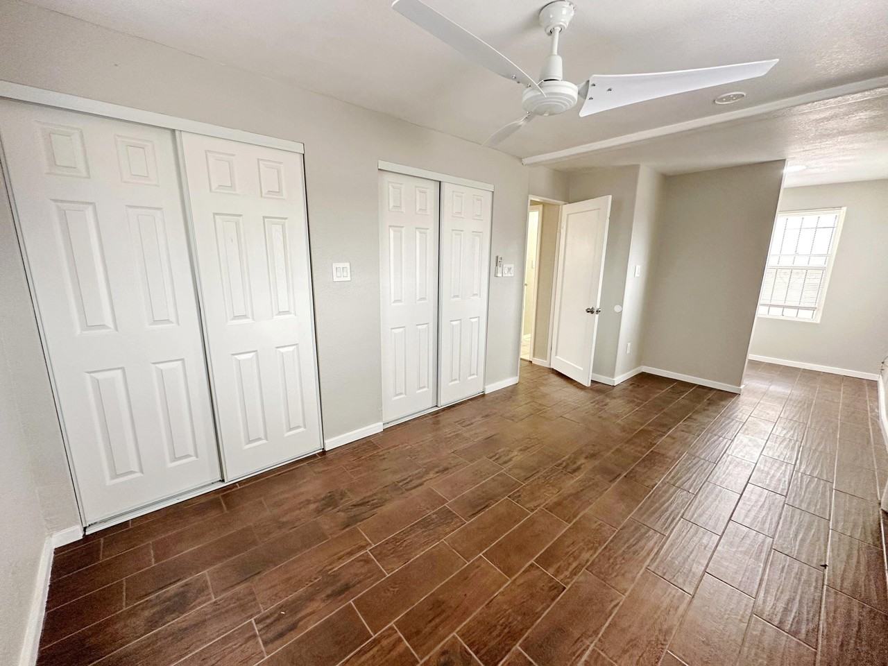 907 Stover Ave Sw #B - Photo 6 of 10