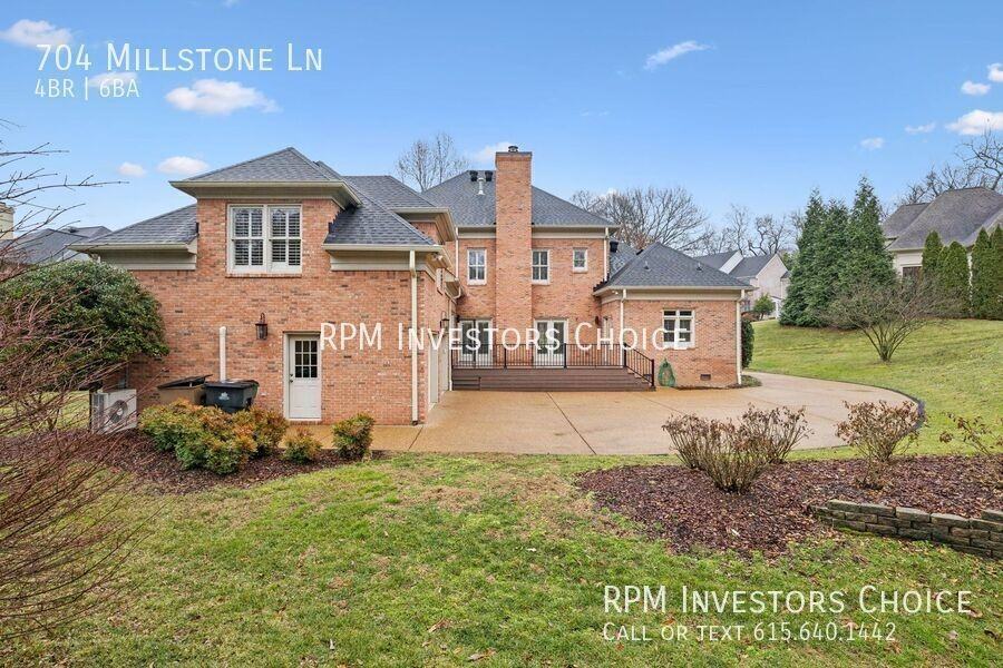 704 Millstone Ln - Photo 3 of 44