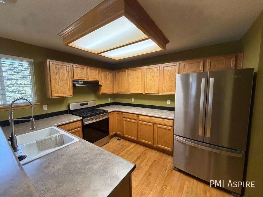 10489 Taylor Ave - Photo 5 of 14