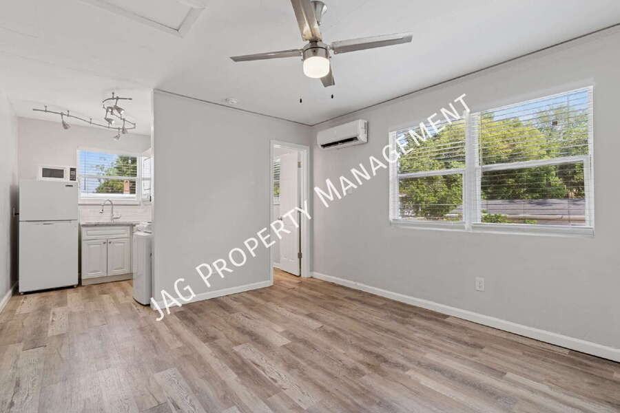1123 Lasalle St - Photo 3 of 20