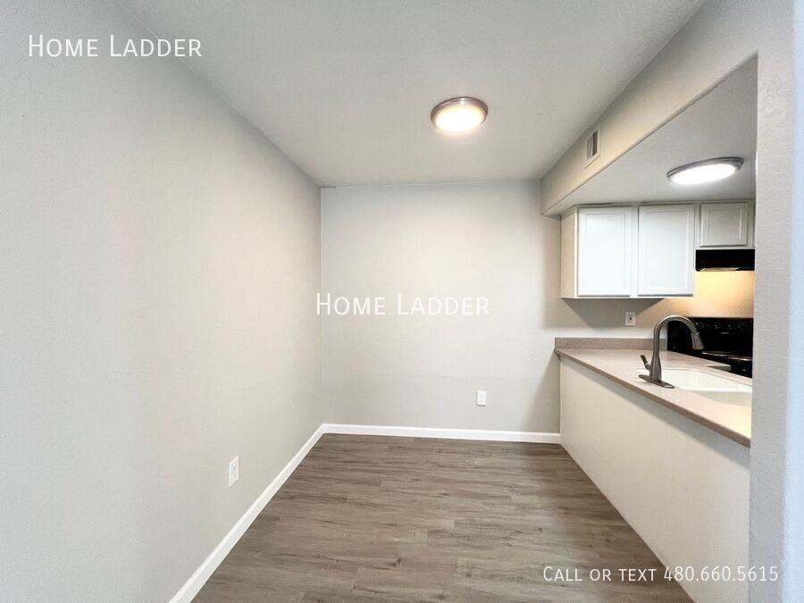 4959 S Park Ave #104 - Photo 6 of 17