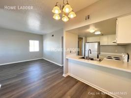 featured image of 4957 S Park Ave #201