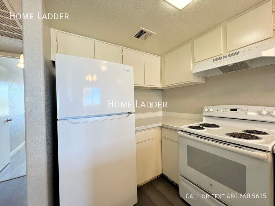 4957 S Park Ave #201 - Photo 6 of 14