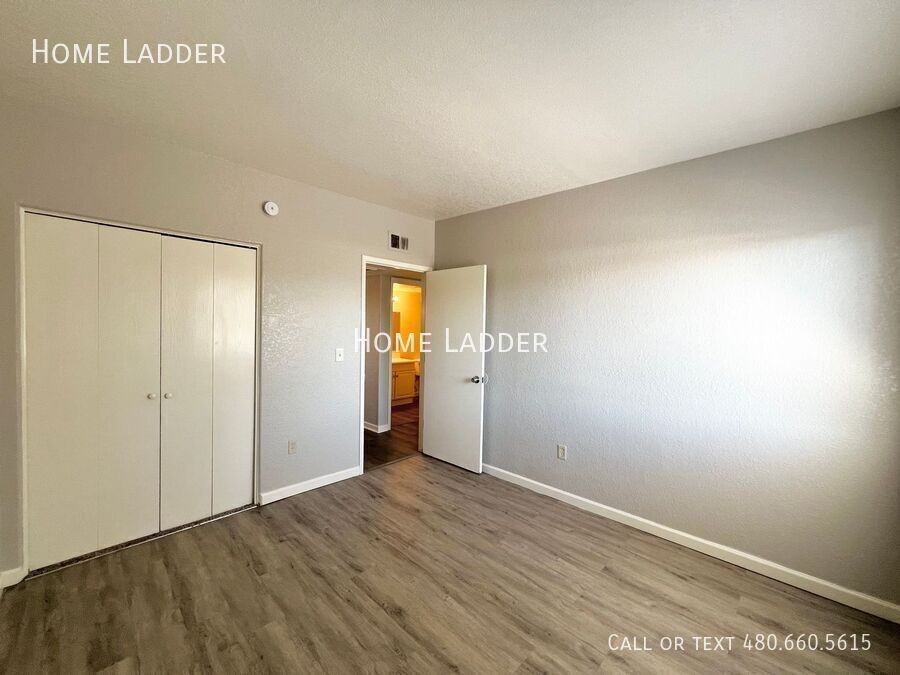 4957 S Park Ave #201 - Photo 7 of 14