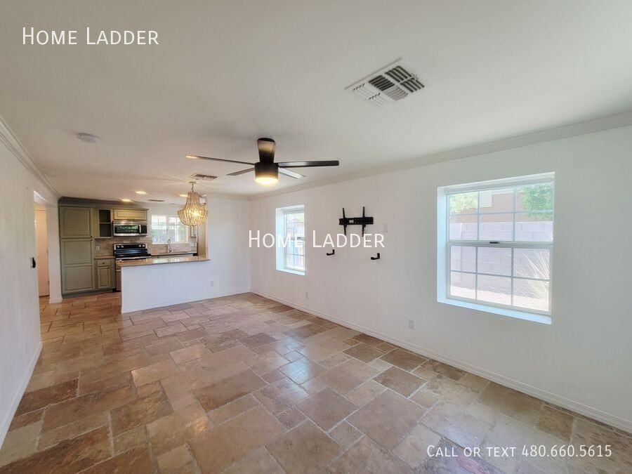 4201 N 19th St - Photo 3 of 28