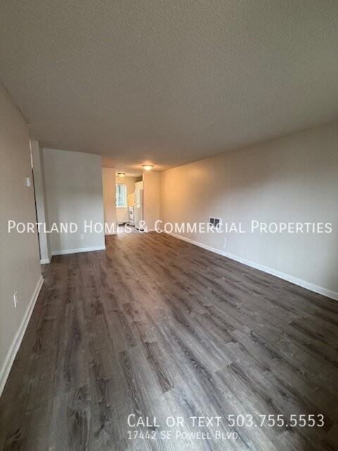 17442 Se Powell Blvd - Photo 2 of 8