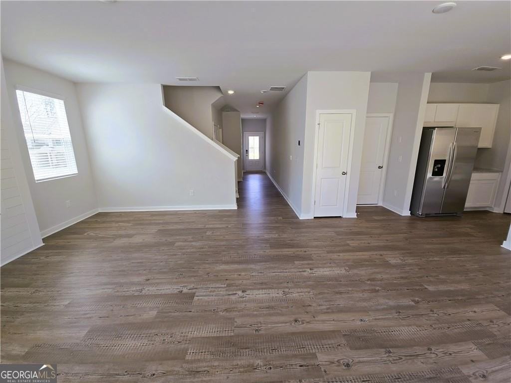 5539 Rosehall Pl - Photo 3 of 23