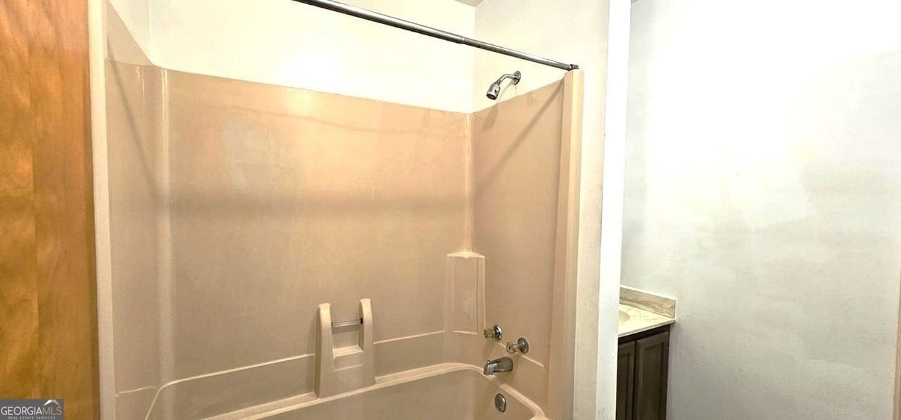 805 Arbor Hill Dr - Photo 7 of 14