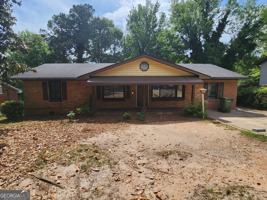 featured image of 4524 Lasalle Dr