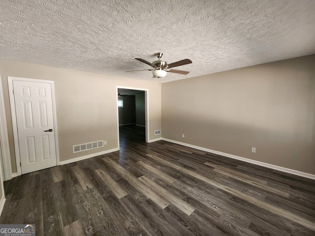 4524 Lasalle Dr - Photo 3 of 22