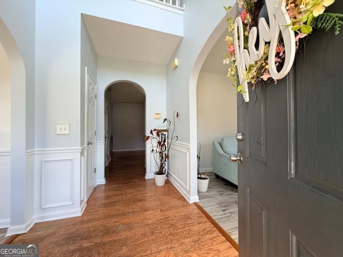 645 Highpoint Way - Photo 2 of 14