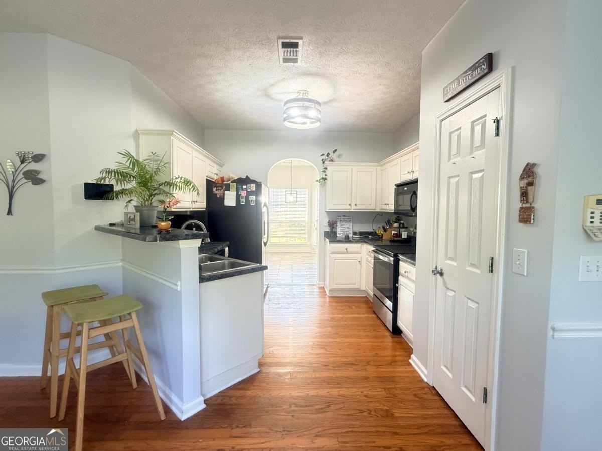 645 Highpoint Way - Photo 5 of 14