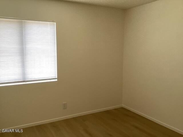 43833 Serenity Ct - Photo 7 of 13