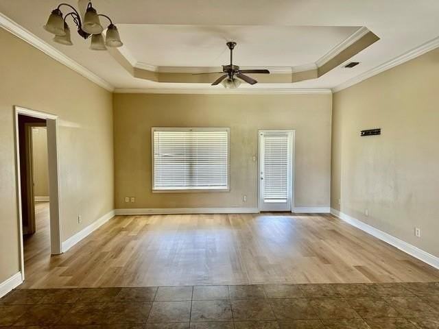 9825 Winchester Dr N - Photo 5 of 15